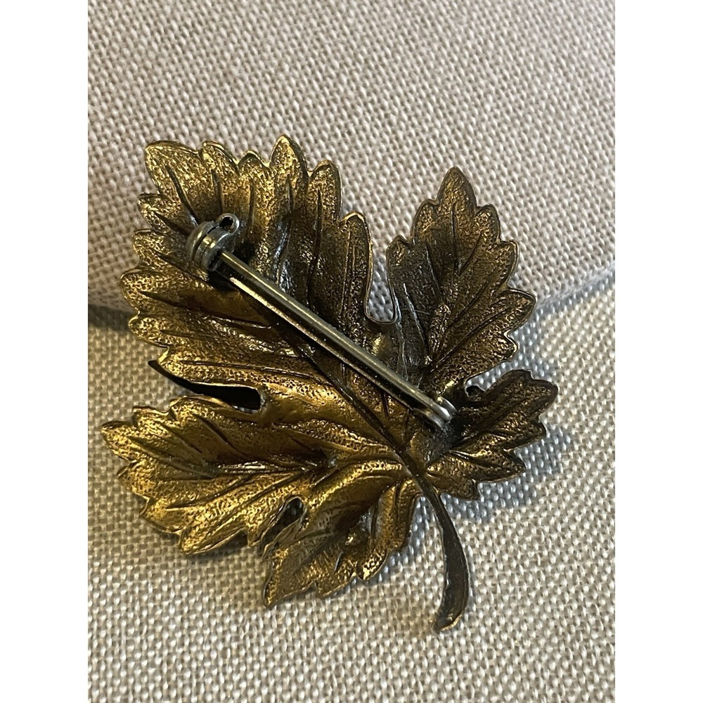 Vintage Cut Copper Leaf Brooch Red Jasper Cabochon Oak Pine Nature Pin Layered - Picture 2 of 7